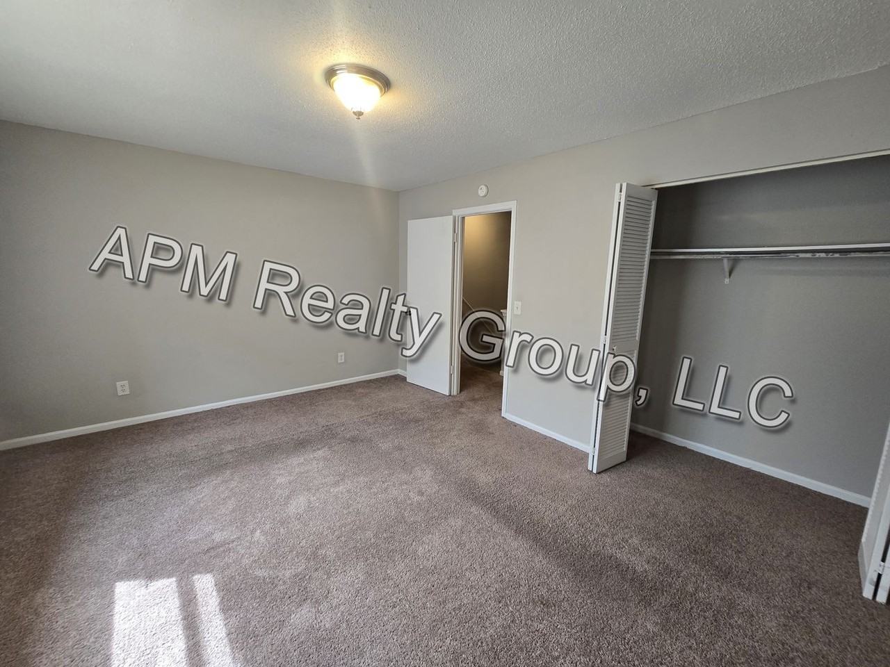 1728 Springwoods Lake Dr - Photo 4 of 12