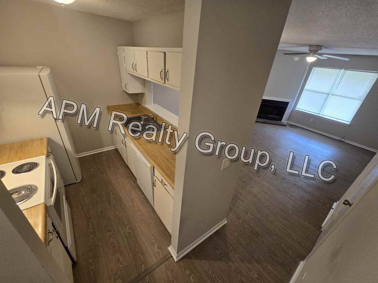 1728 Springwoods Lake Dr - Photo 5 of 12