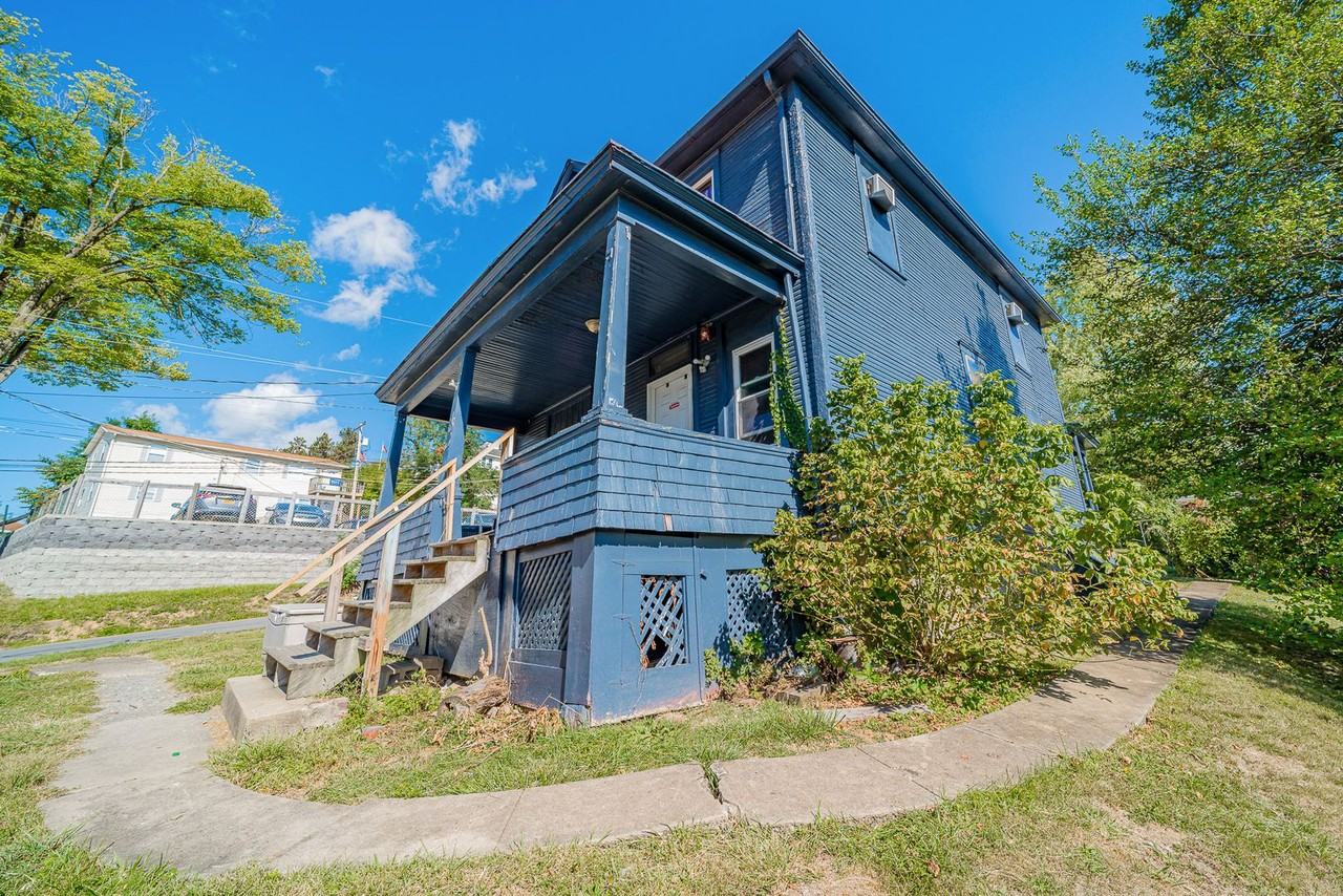 400 Fife Avenue - Photo 2 of 22