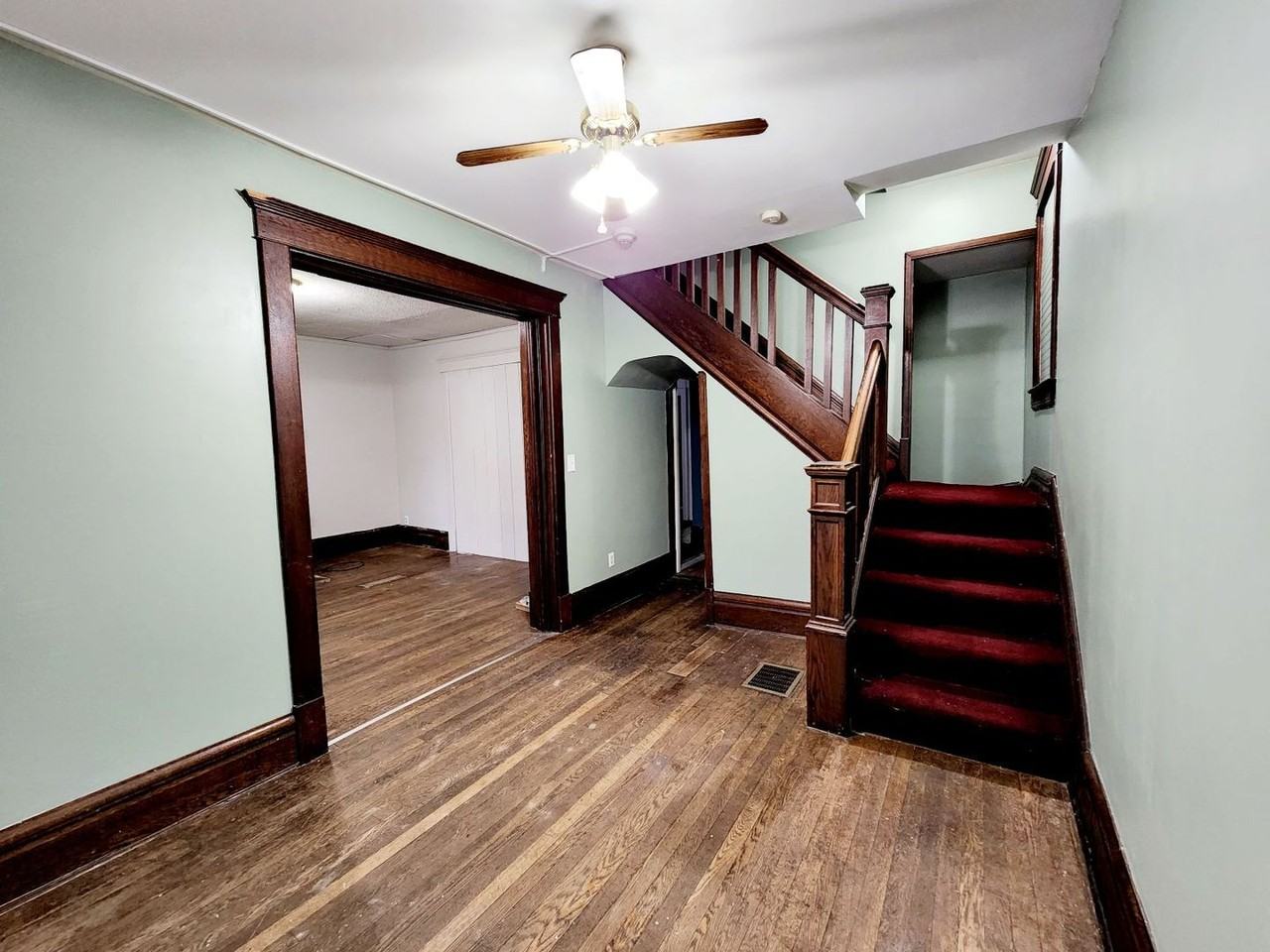 400 Fife Avenue - Photo 3 of 22