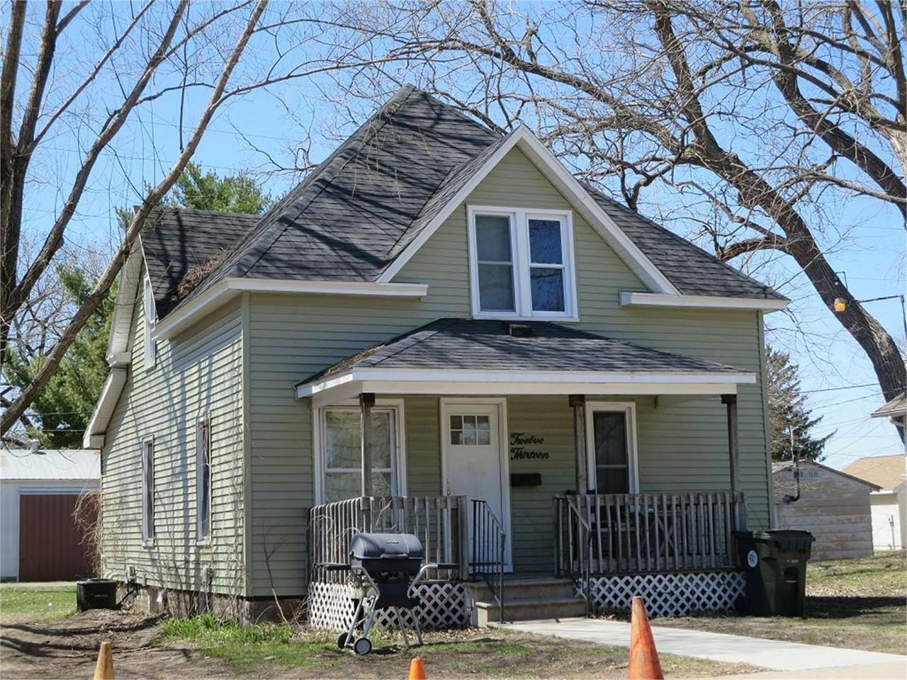 1213 Columbia St, Waterloo, IA 50703 3 bedroom House Rental Zumper