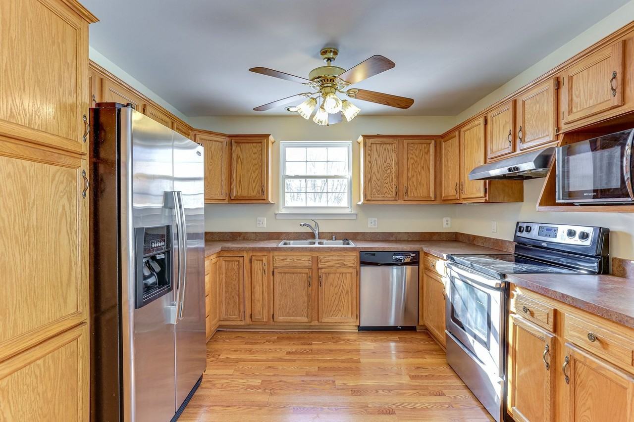 4638 Old Court Rd - Photo 2 of 38