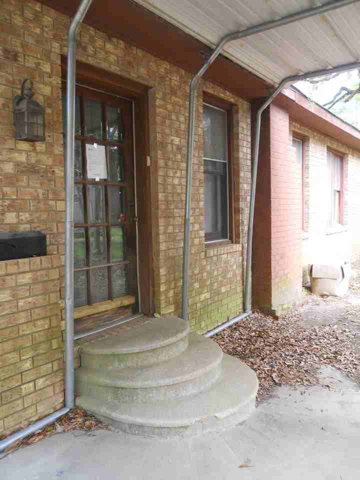 2306 Jefferson Hwy - Photo 2 of 13