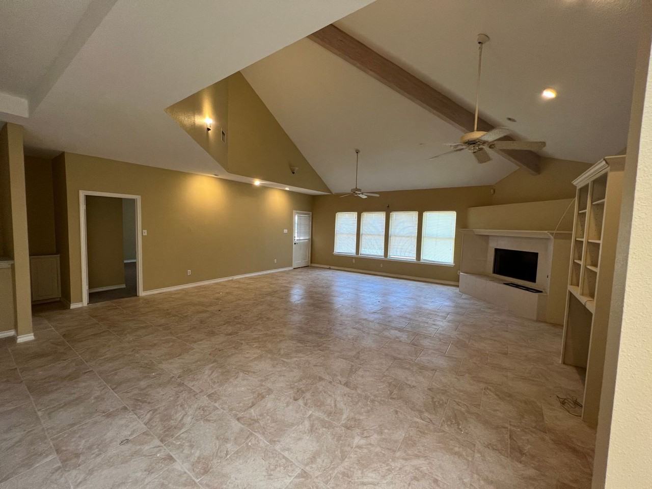 6303 Oso Pkwy - Photo 2 of 8