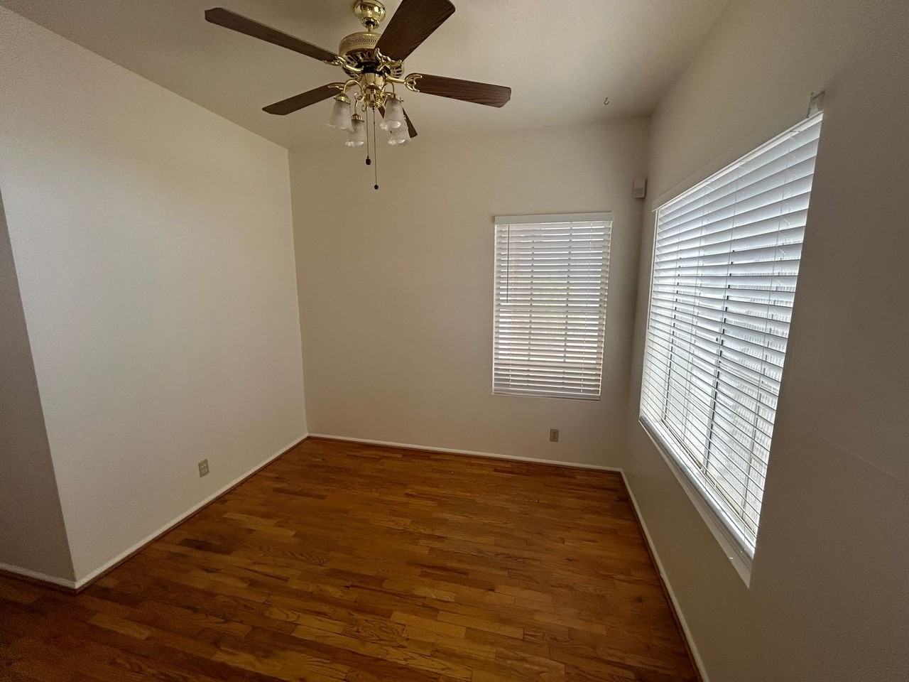 1220 E Liberty Shores Dr - Photo 6 of 15