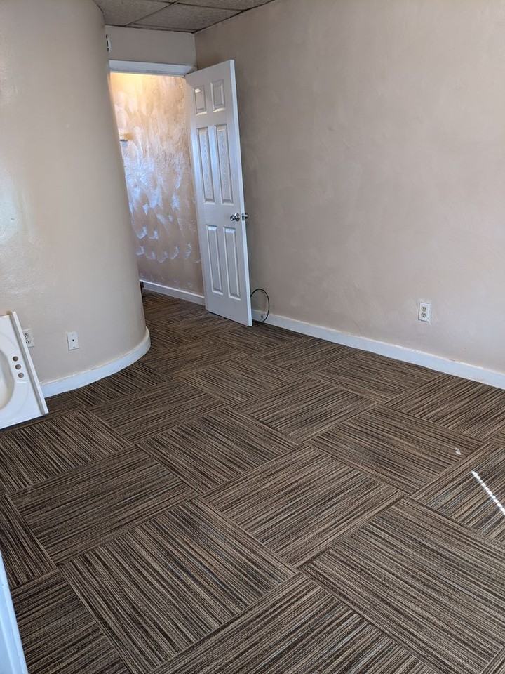 3220 1/2 Hardie Way - Photo 3 of 19