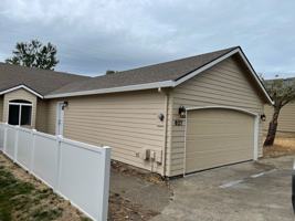 featured image of 627 Nw Meadows Dr