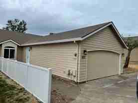 627 Nw Meadows Dr - Photo 1 of 1