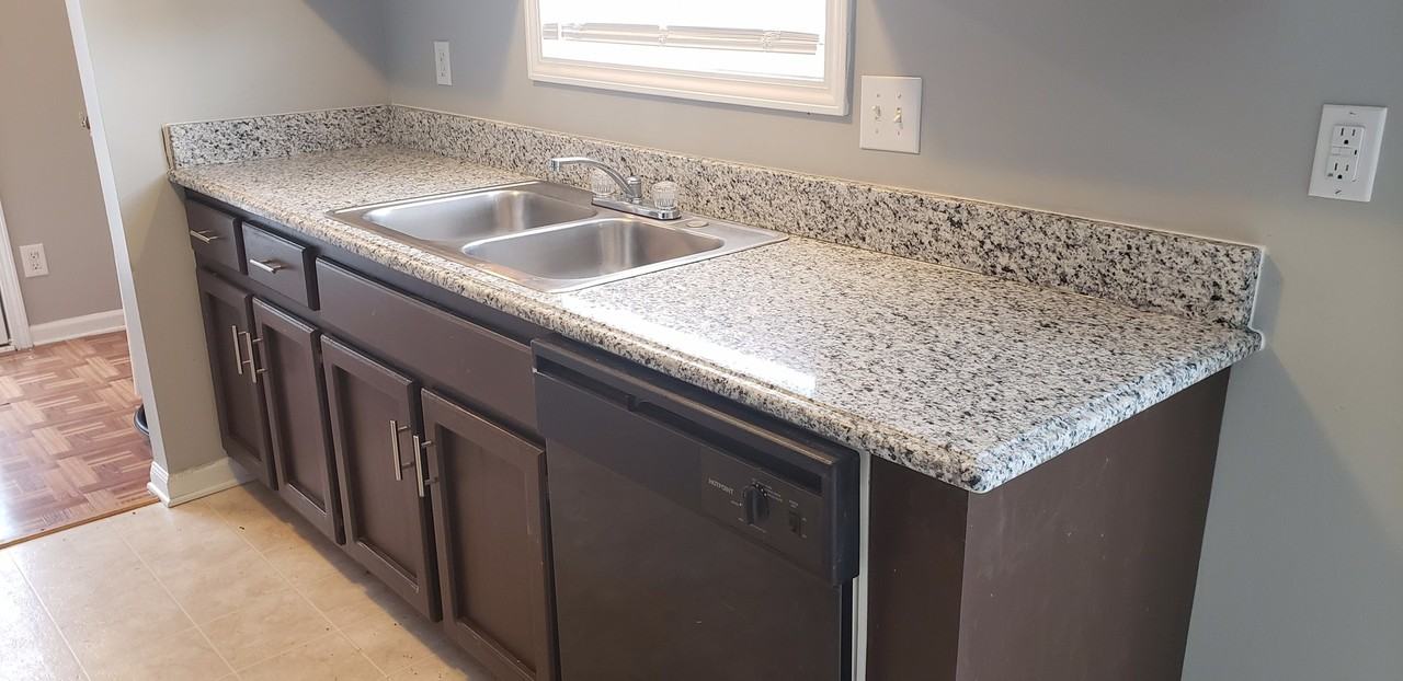 102 Eaglewood Ct - Photo 6 of 17