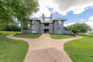 707 Graves Ordinary - Photo 1 of 1