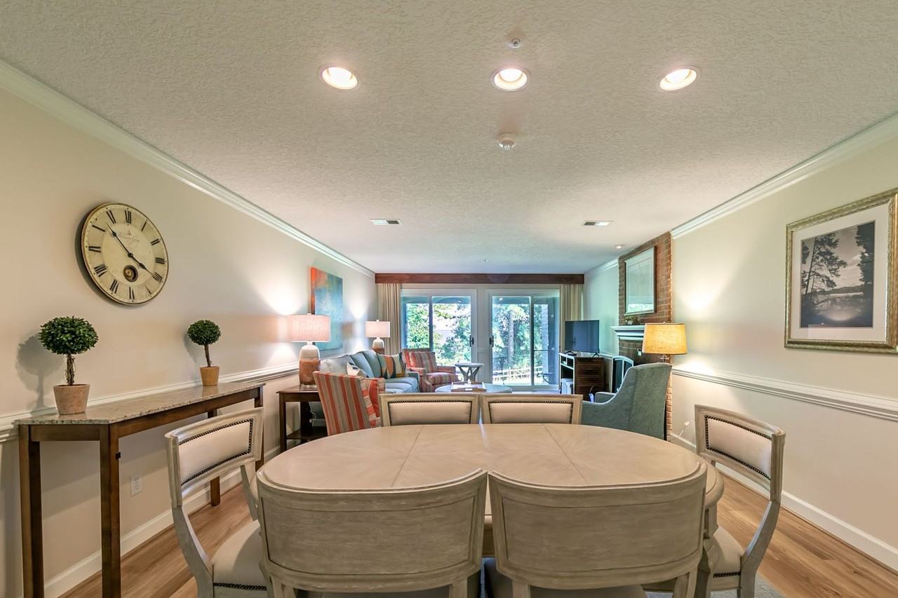 707 Graves Ordinary - Photo 6 of 22