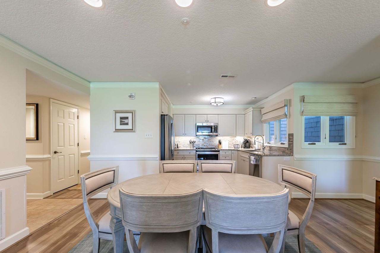 707 Graves Ordinary - Photo 7 of 22