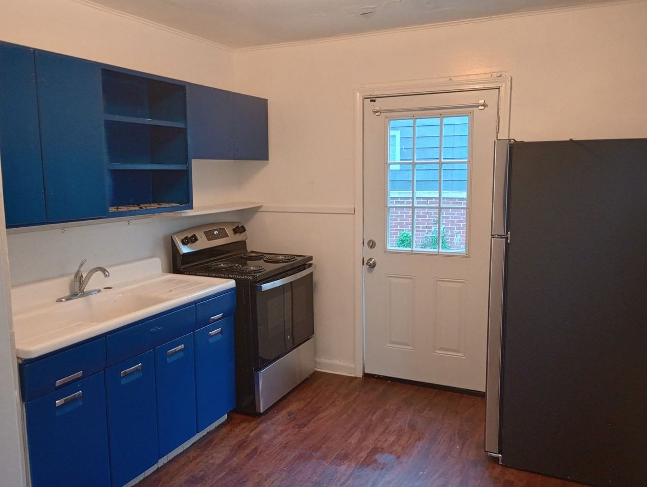 2604 Morrell Ave - Photo 2 of 8