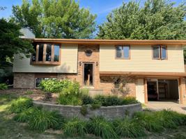 featured image of 2213 South Wellington Avenue