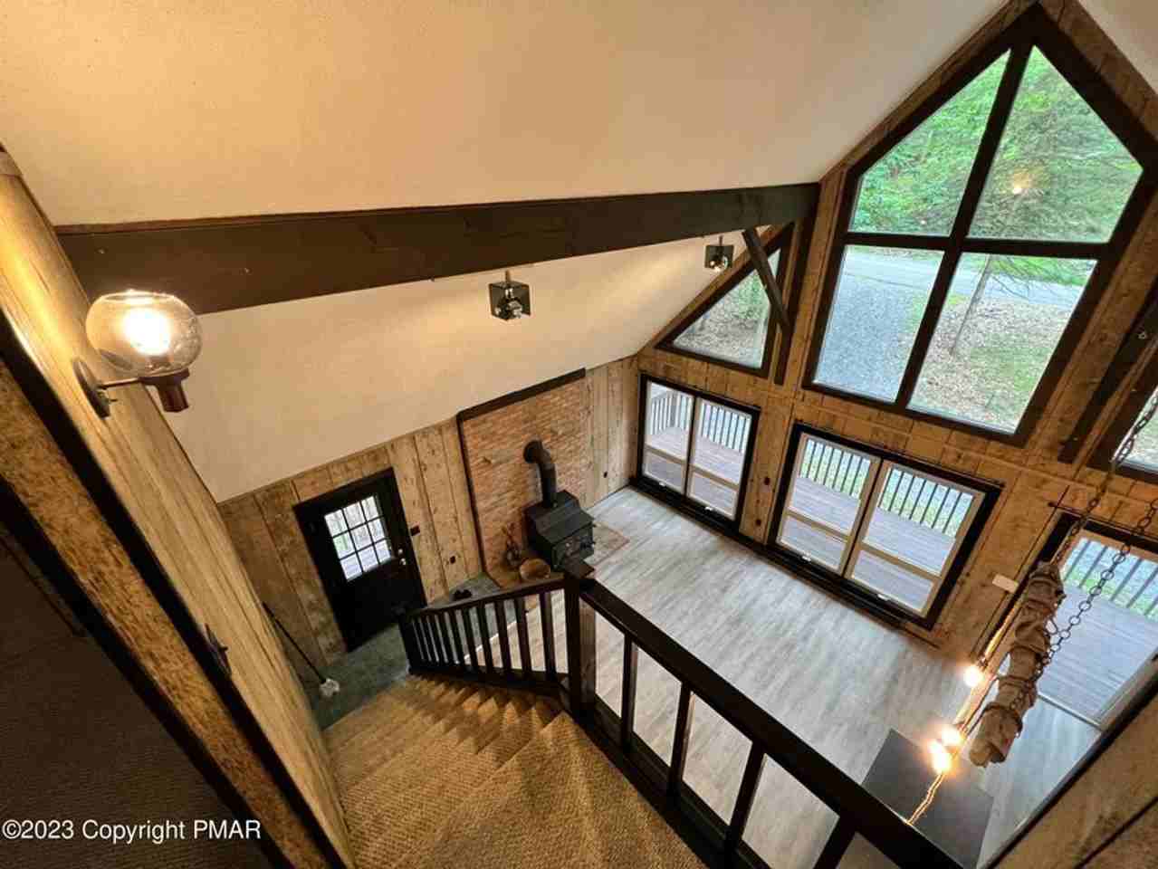 211 Dorchester Dr - Photo 5 of 26