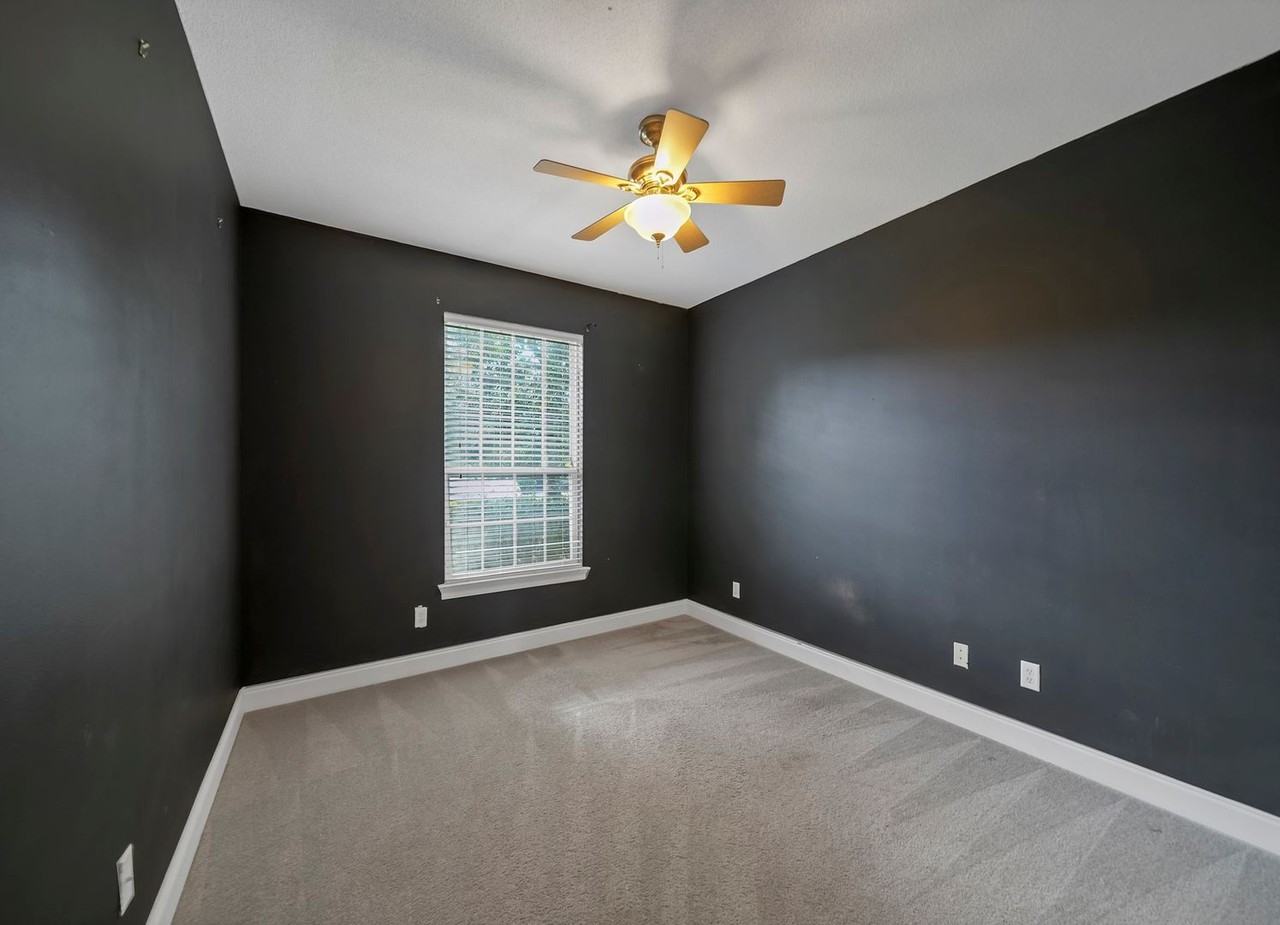 145 Alicia Dr - Photo 6 of 30