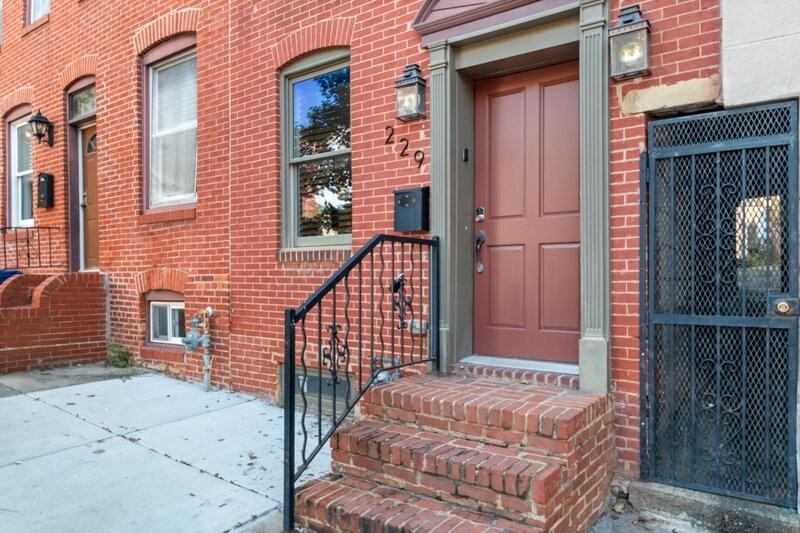 229 S Wolfe St - Photo 2 of 35