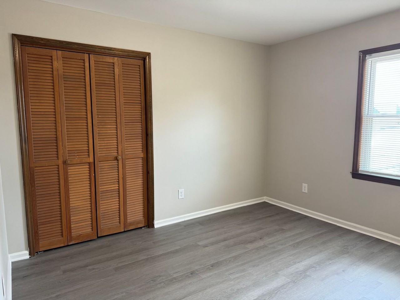 2233 Rose St - Photo 6 of 15
