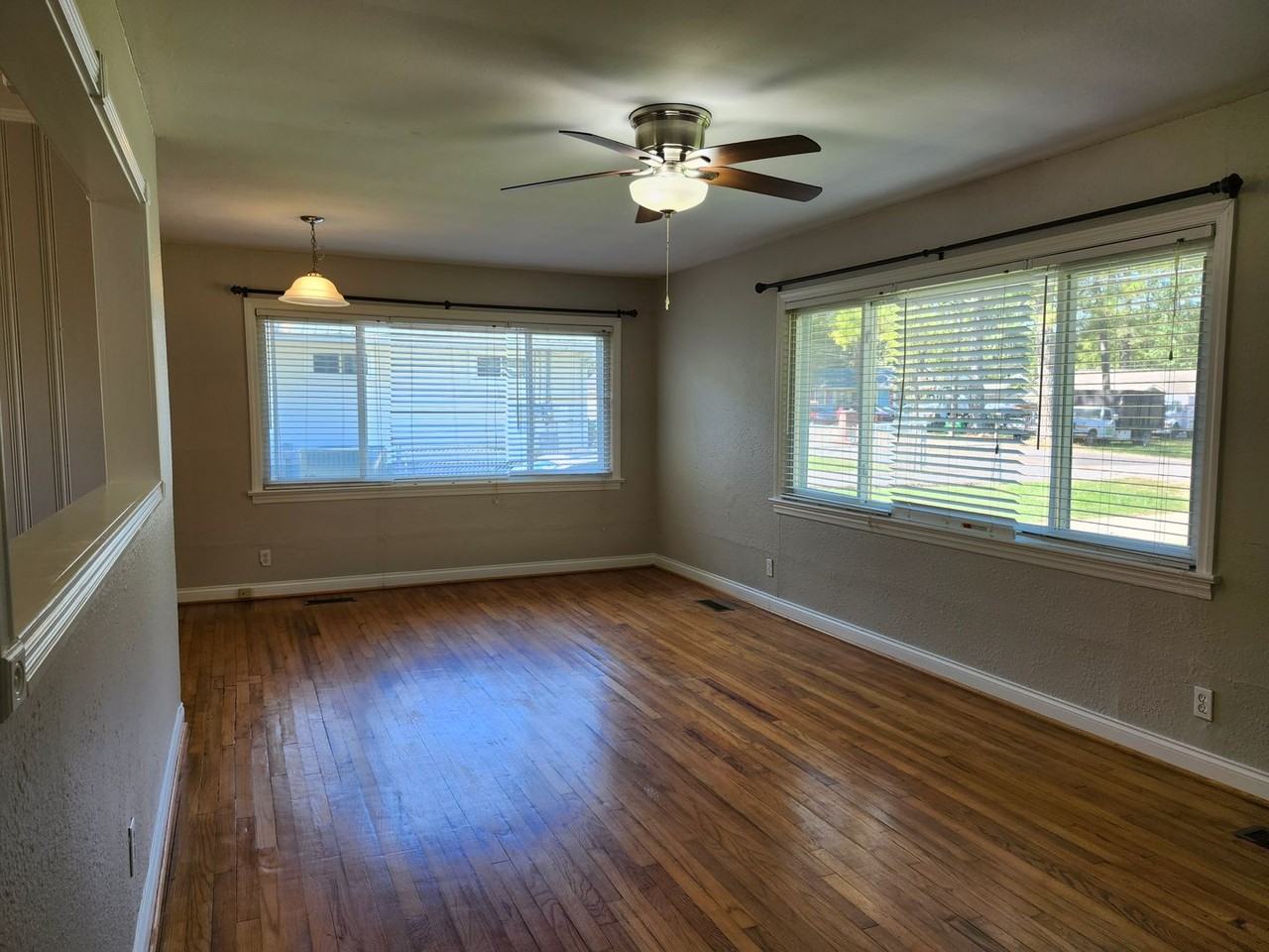 5022 Golfview Dr - Photo 4 of 14