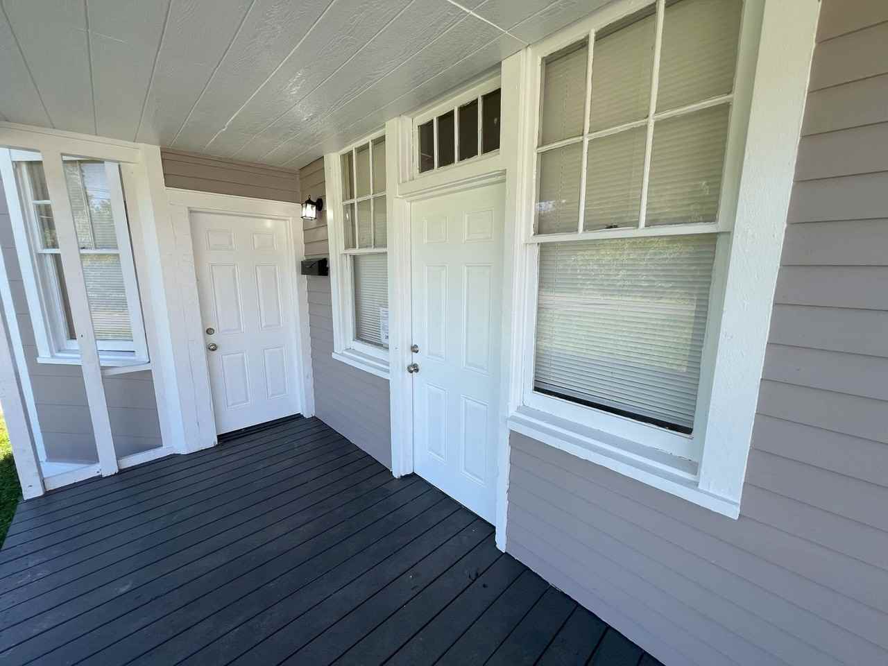 2914 Convention St - Photo 3 of 34