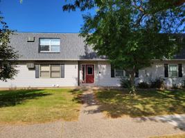 featured image of 211 W Johnson St