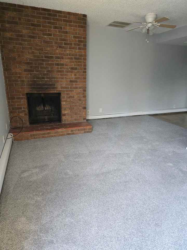 127 Crawford Lane #4 - Photo 2 of 8