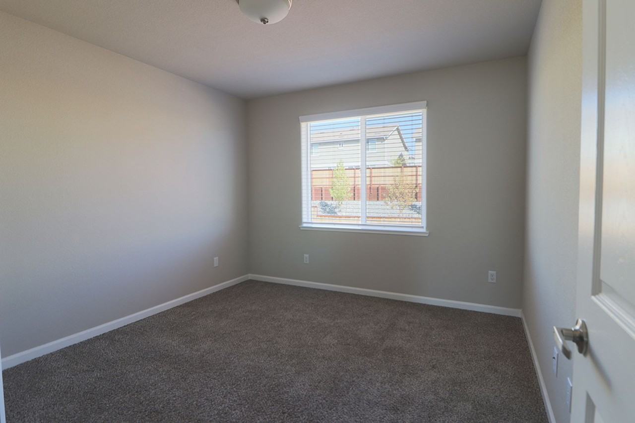 3612 Pocono Downs Dr - Photo 3 of 20