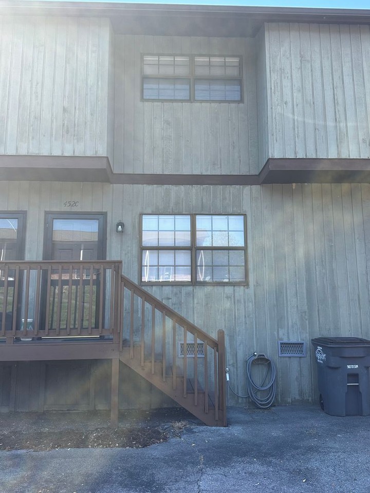 452 Eastley Ct #C - Photo 2 of 35