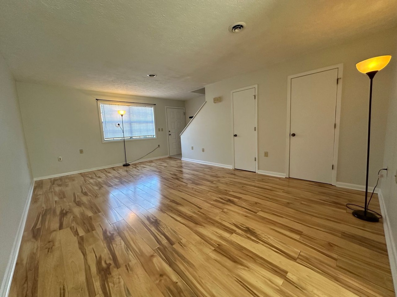 452 Eastley Ct #C - Photo 5 of 35