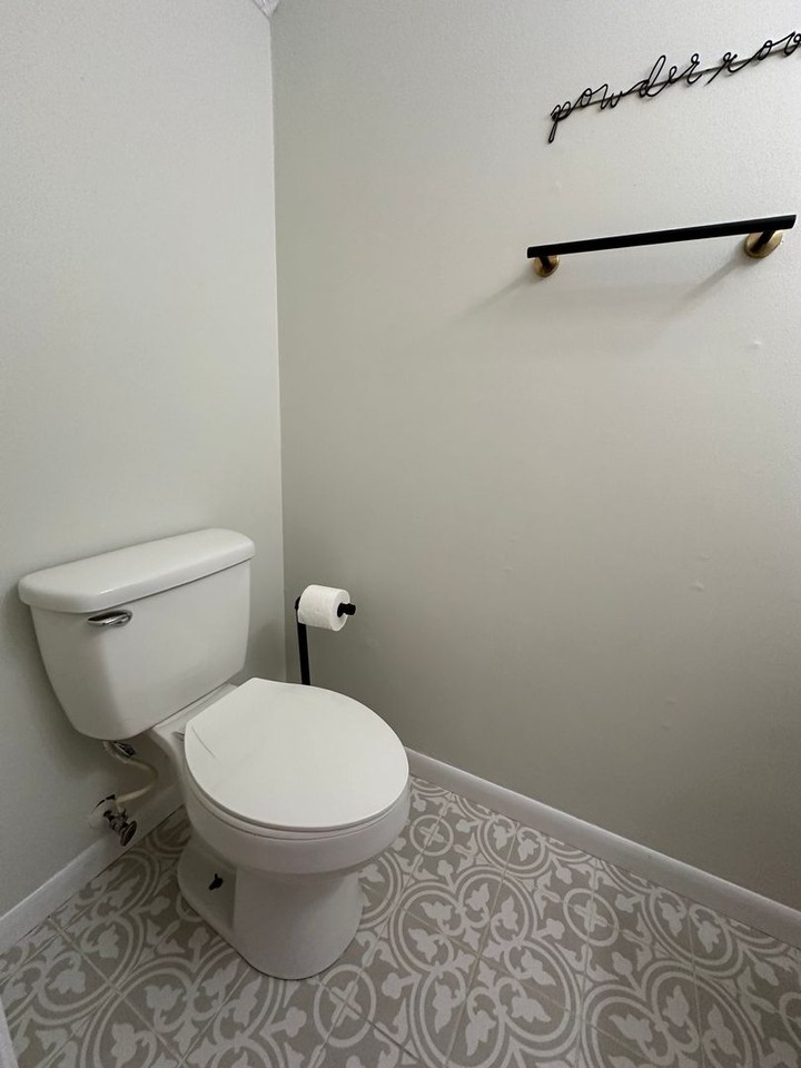 452 Eastley Ct #C - Photo 7 of 35