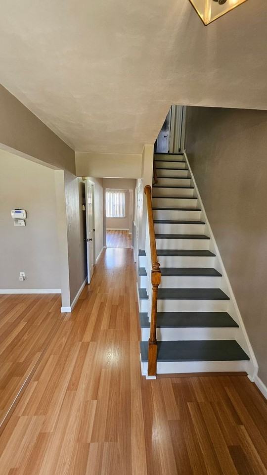 1605 Sinking Creek Dr - Photo 3 of 36