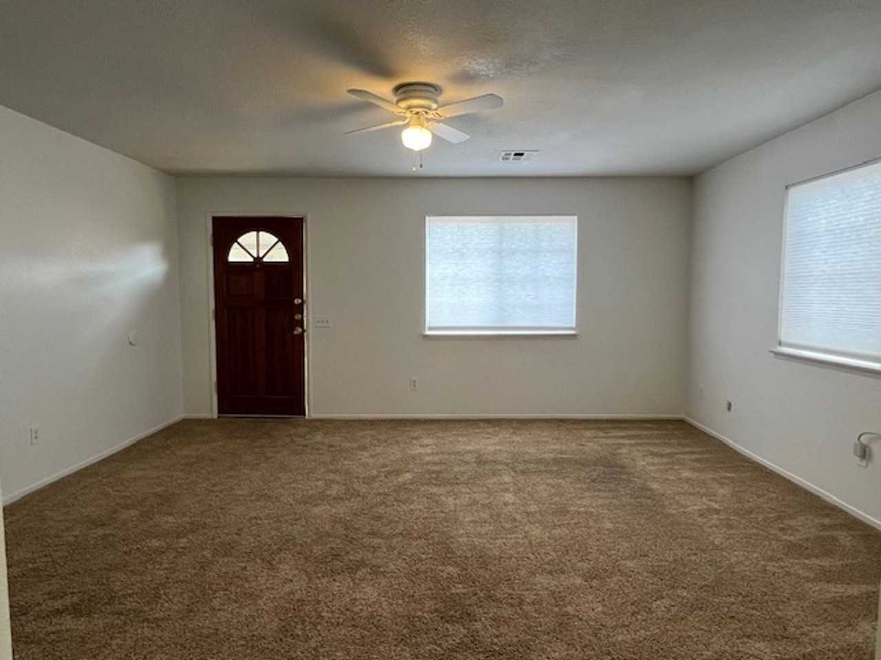 22117 Copper St - Photo 4 of 26
