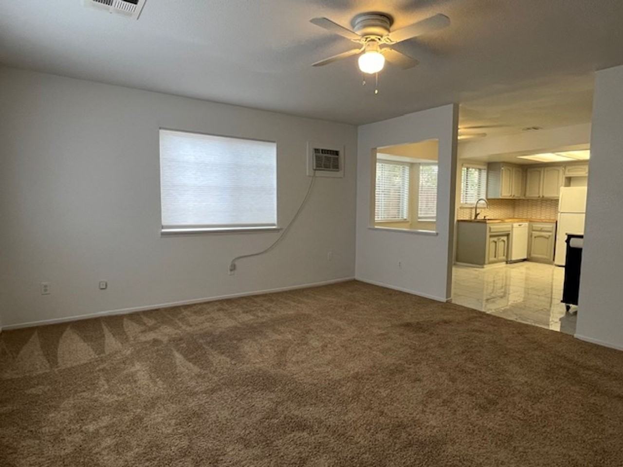 22117 Copper St - Photo 5 of 26