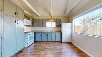 featured image of 3125 Hoen Avenue