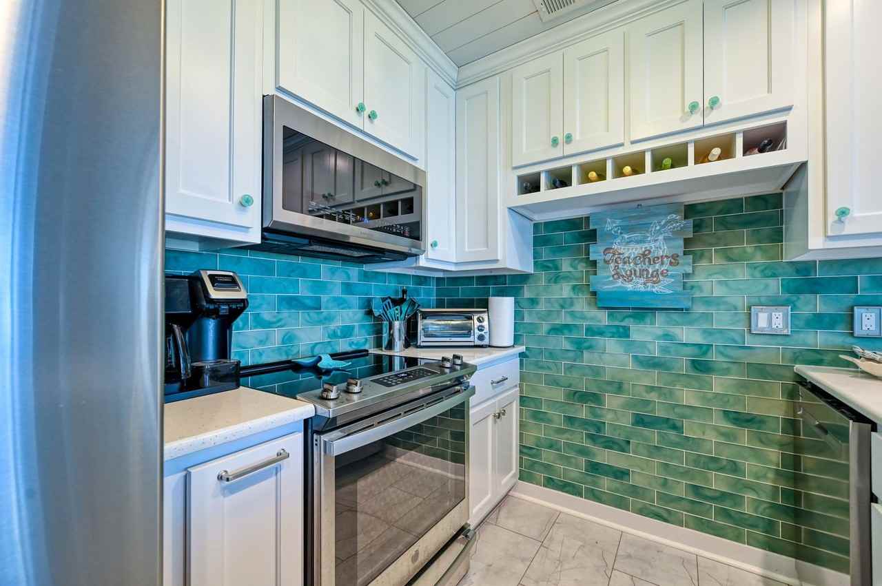 4 Bermuda Landing Place - Photo 3 of 22