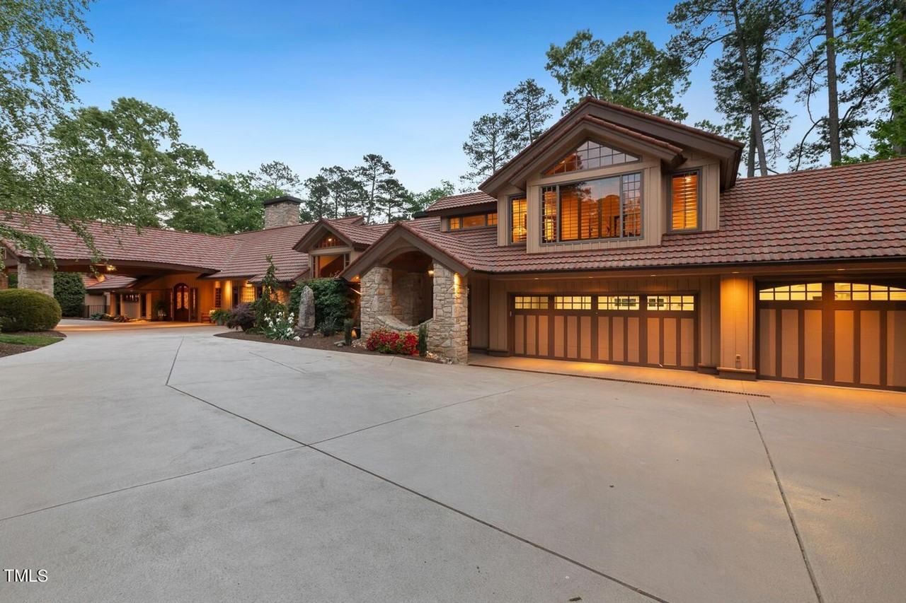 124 Dunedin Ct - Photo 2 of 47