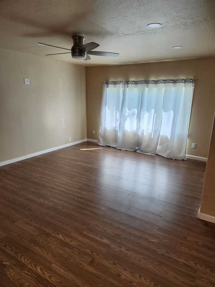 20170 Reeds Creek Rd - Photo 3 of 14