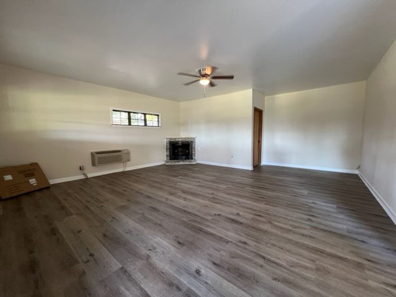 3616 S Railroad St - Photo 4 of 24