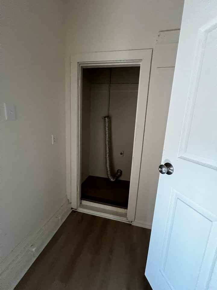 1011 N 49th St - Photo 7 of 13