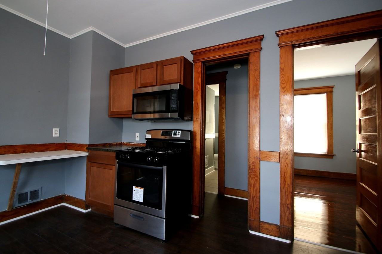 192 Chatham St - Photo 5 of 25