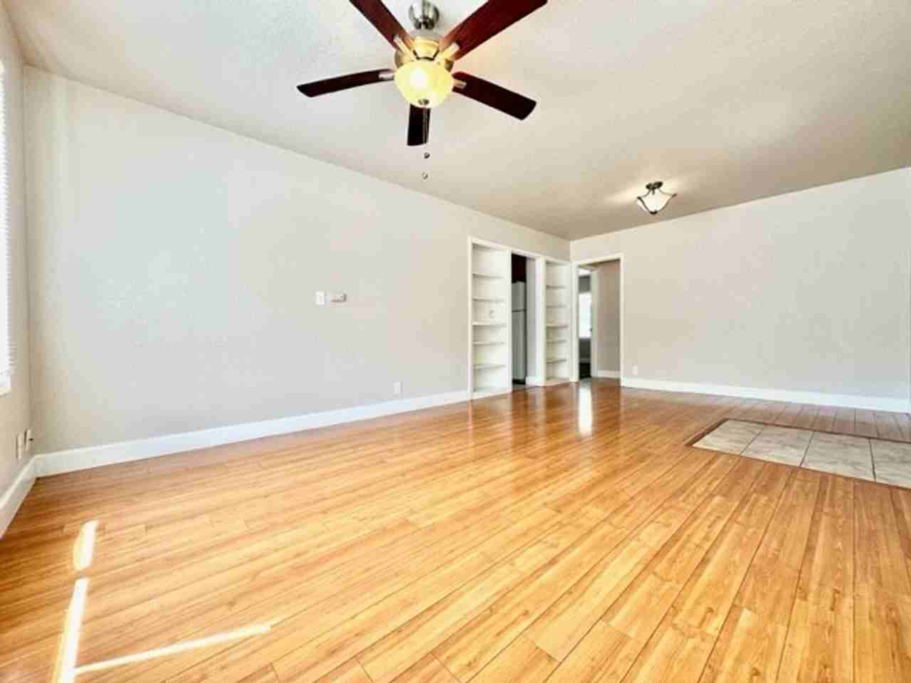 House, Cottage - Photo 5 of 14