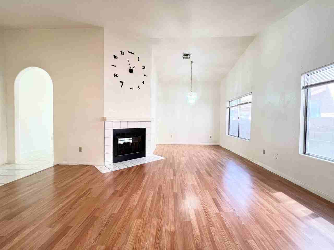 2629 Shakespeare Rd - Photo 3 of 24