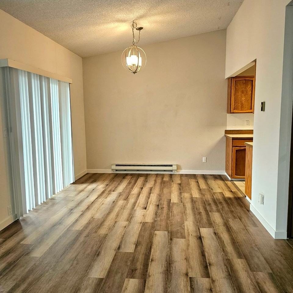 26420 Pennsylvania Ave Ne #64 - Photo 4 of 16