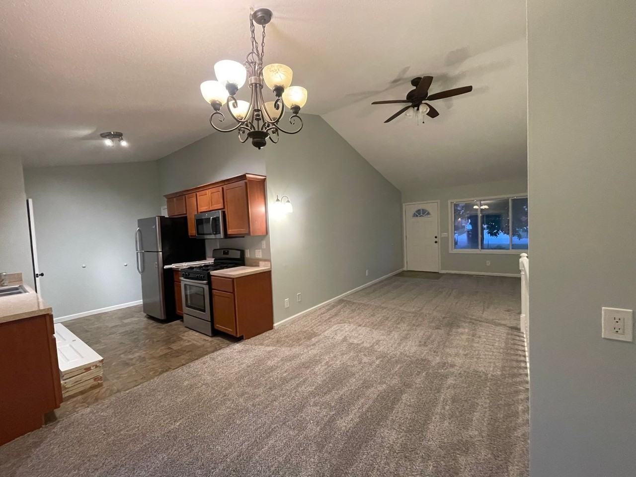 6770-6772 Pleasantview - Photo 2 of 25