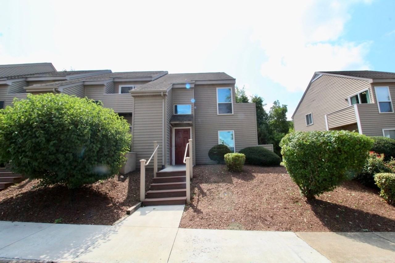 1338 Bradley Dr - Photo 2 of 23