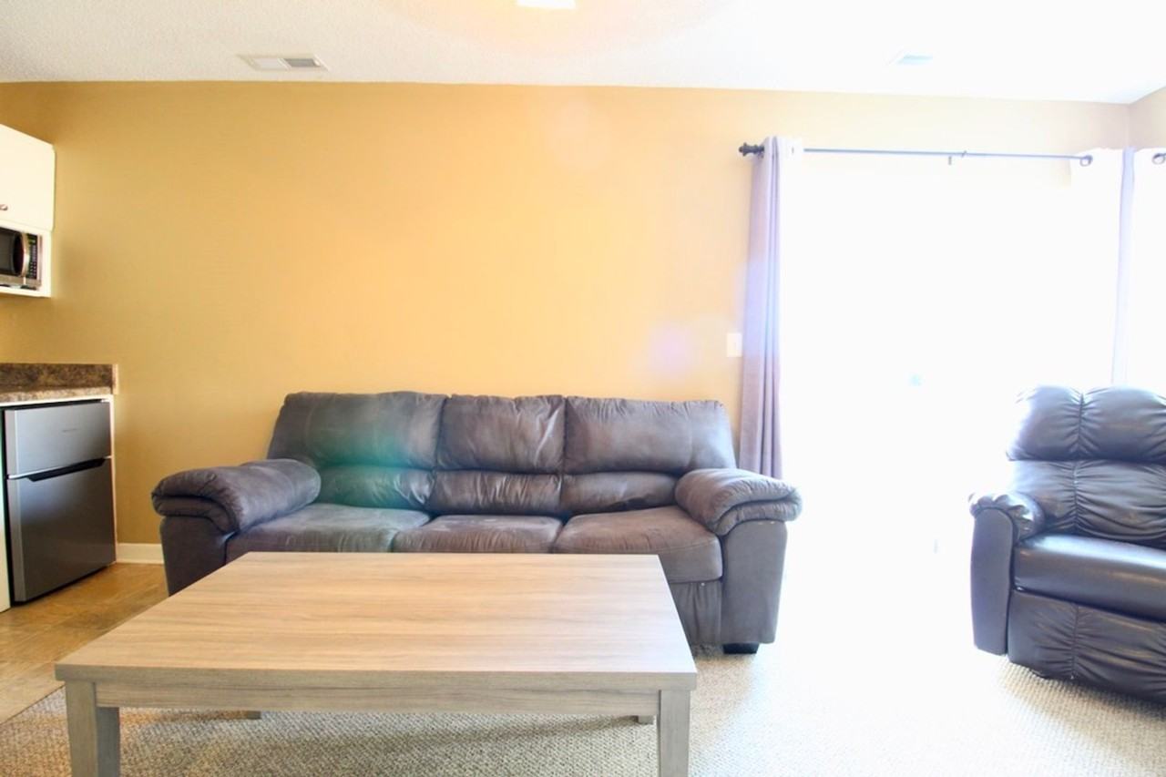 1338 Bradley Dr - Photo 4 of 23