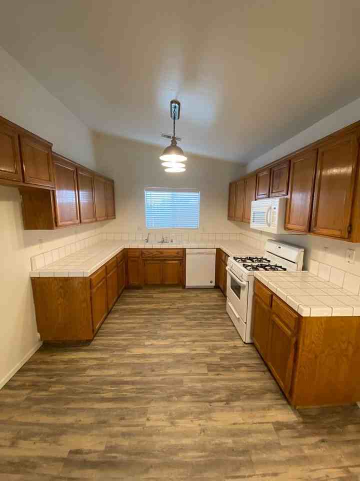 255 Misty Meadow Dr - Photo 3 of 18