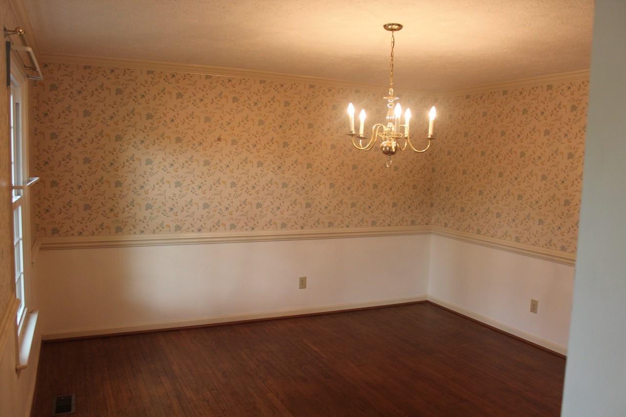 202 Admiral Ct - Photo 2 of 24
