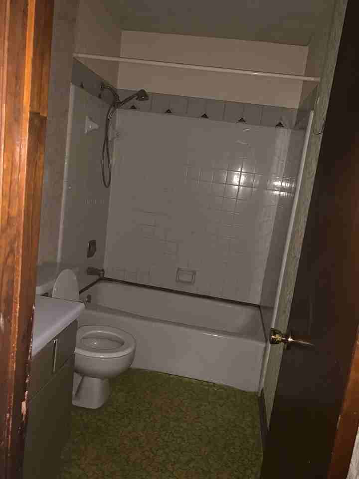 929 Live Oak Dr #D - Photo 7 of 8