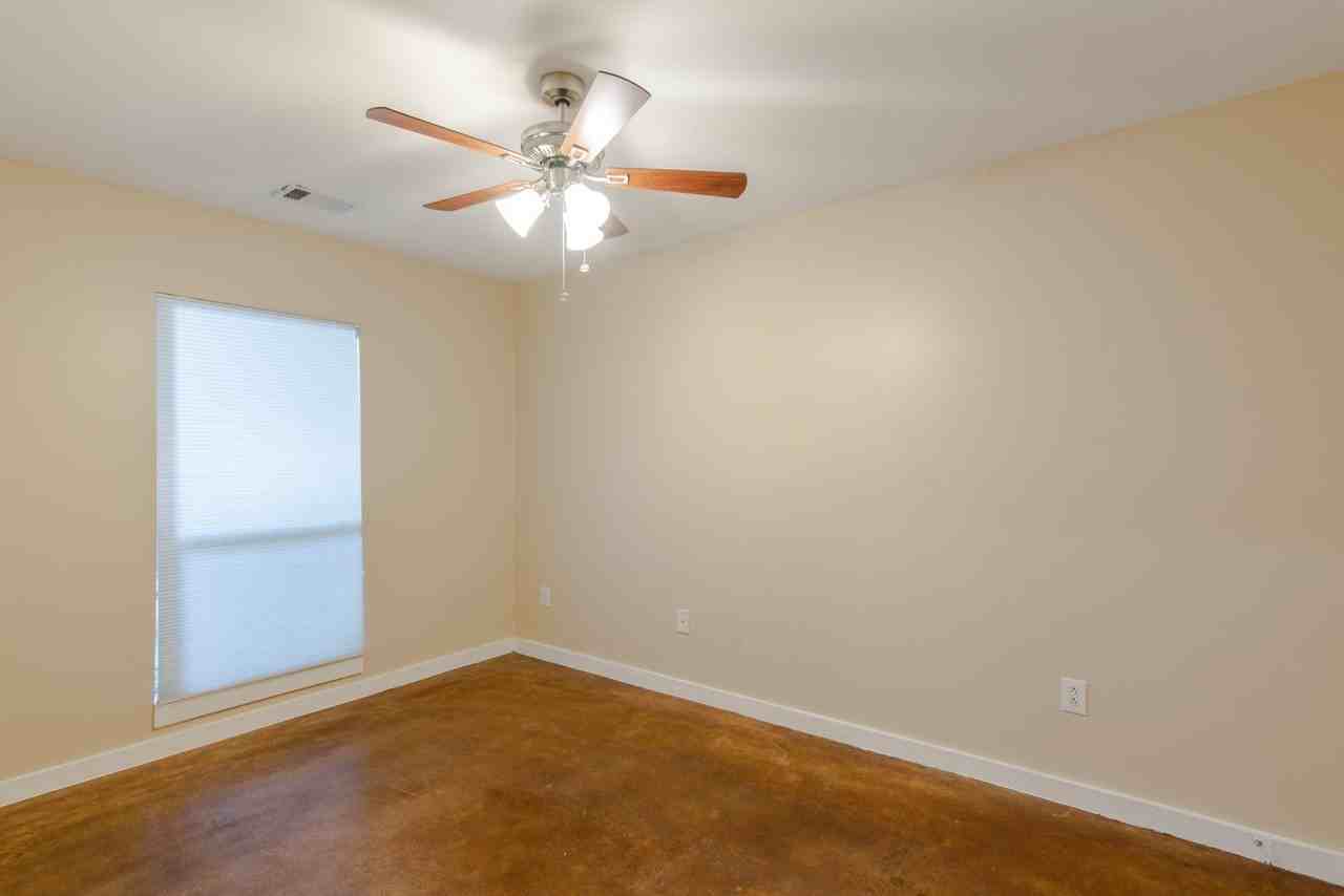 2724 Shelby Avenue - Photo 6 of 20